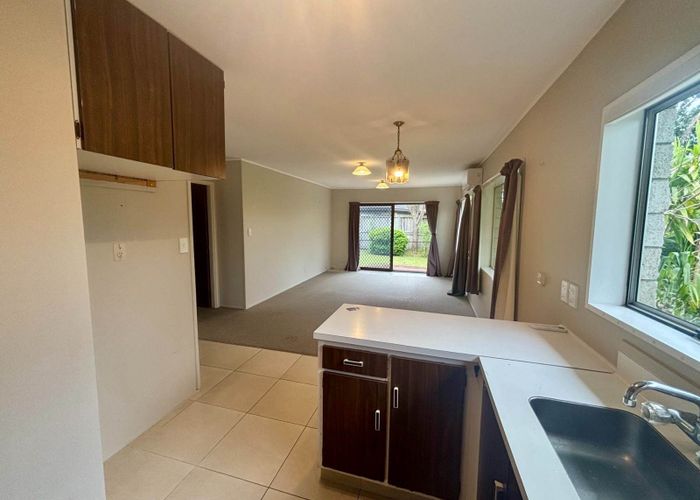  at 1/7 Rapallo Place, Farm Cove, Manukau City, Auckland