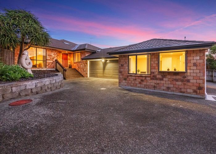  at 7 Oratia Drive, Glen Eden, Waitakere City, Auckland