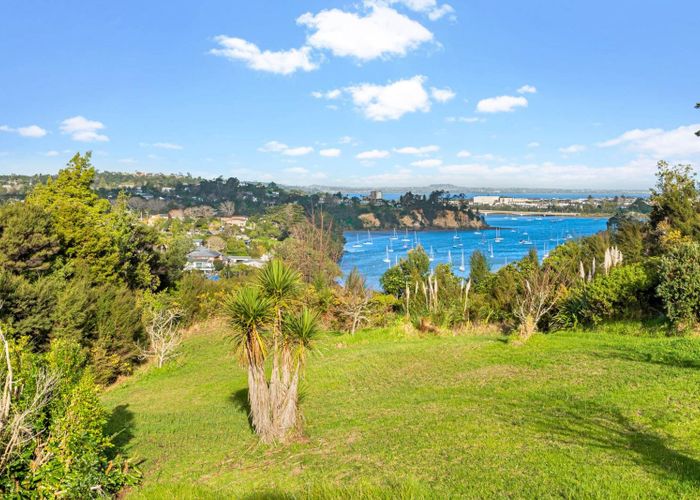  at 1 Buckleys Track, Paremoremo, North Shore City, Auckland