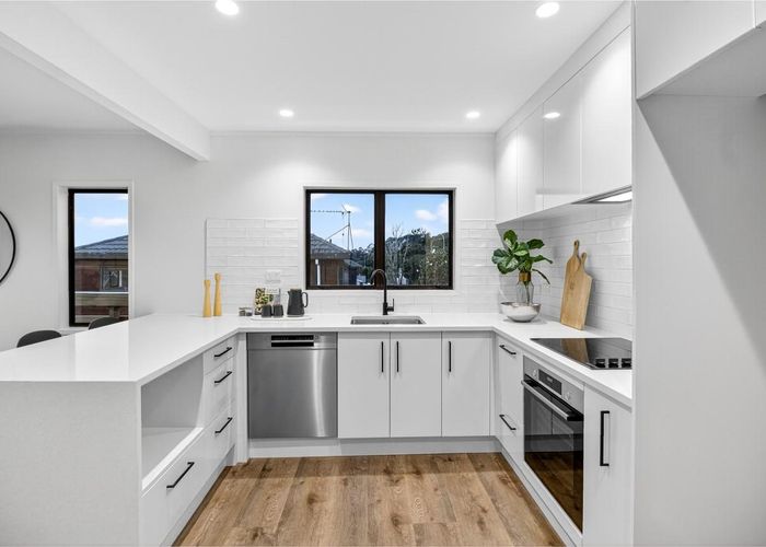  at 14/16 Mahara Avenue, Birkenhead, North Shore City, Auckland