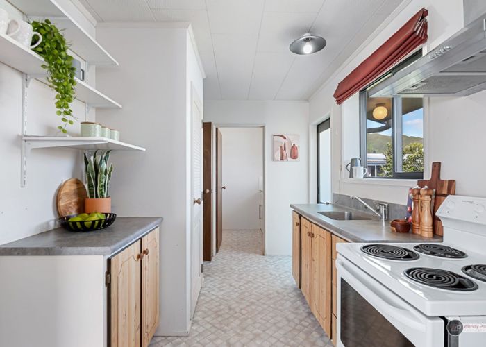  at 2/46 Leighton Avenue, Waiwhetu, Lower Hutt