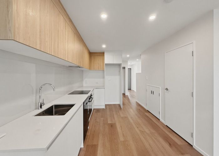  at 73 Selo Street, Glen Eden, Waitakere City, Auckland