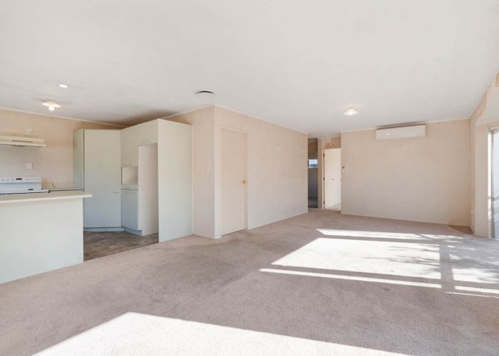  at 2/16 King Street, Papatoetoe, Manukau City, Auckland