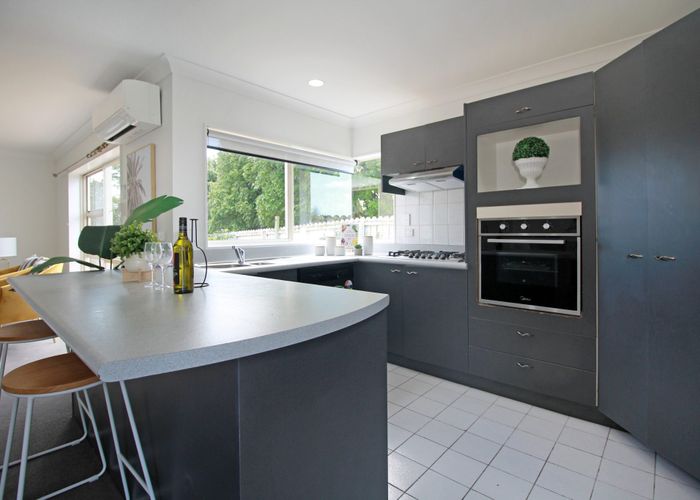  at 1/171 Botany Road, Botany Downs, Auckland
