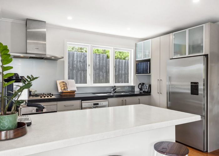  at 286A Rangatira Road, Beach Haven, Auckland