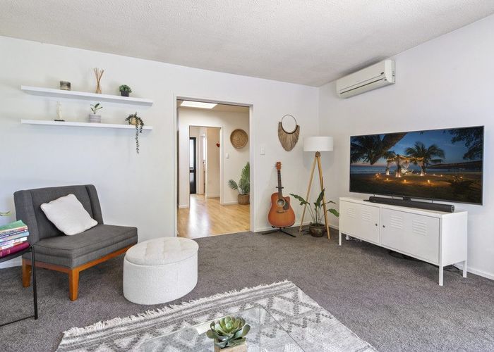  at 2/16 Goulding Avenue, Hornby, Christchurch