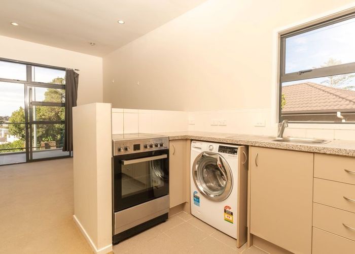  at 9/79 Schnapper Rock Road, Albany, North Shore City, Auckland