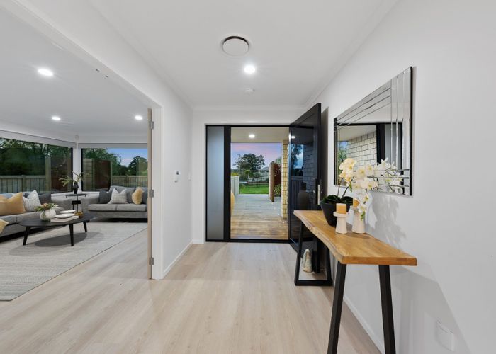  at 11 Meadowbrook Place, Buckland, Pukekohe