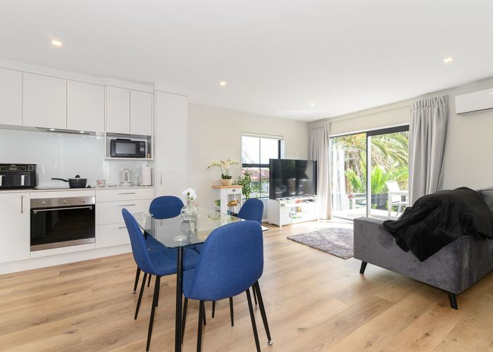  at 13/15 Sunhill Road, Sunnyvale, Auckland