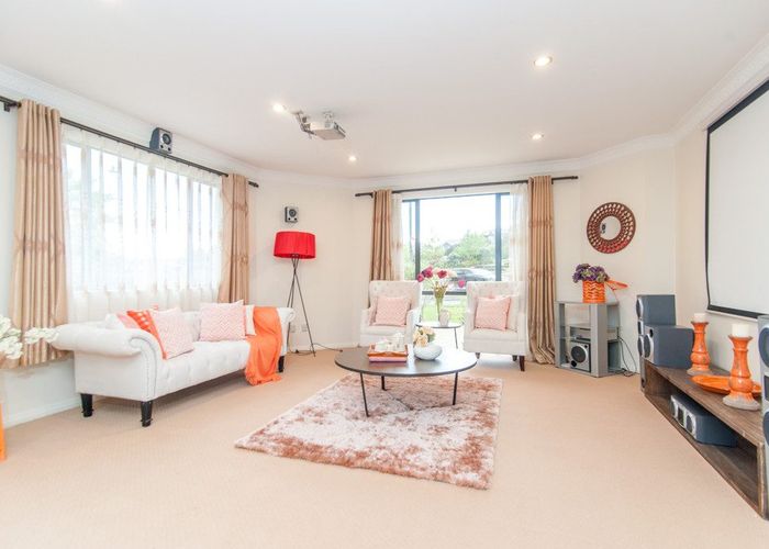  at 27 Medallion Drive, Oteha, Auckland