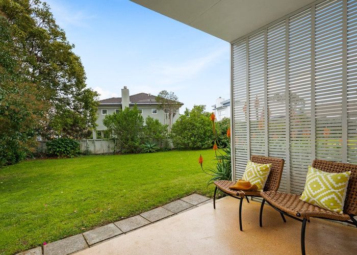  at 3/133 Shakespeare Road, Milford, North Shore City, Auckland