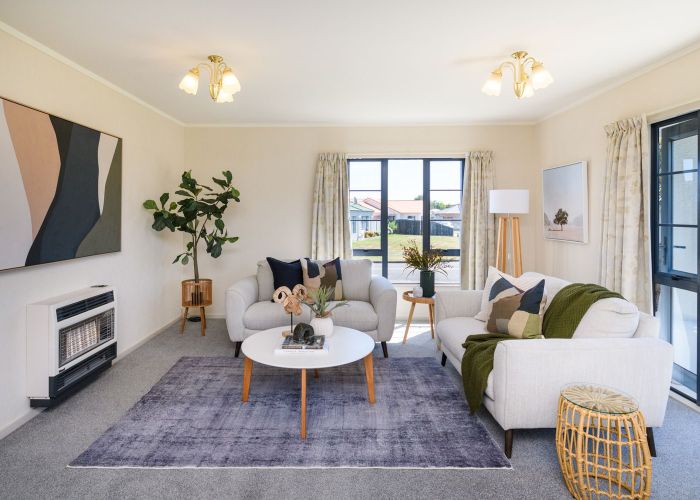  at 1 Logan Place, Kelvin Grove, Palmerston North