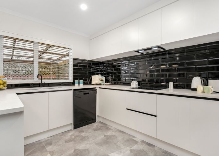  at 72A Henwood Road, Mangere East, Auckland