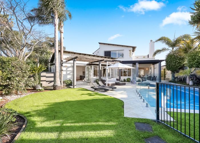  at 2 Clifton Road, Hauraki, North Shore City, Auckland