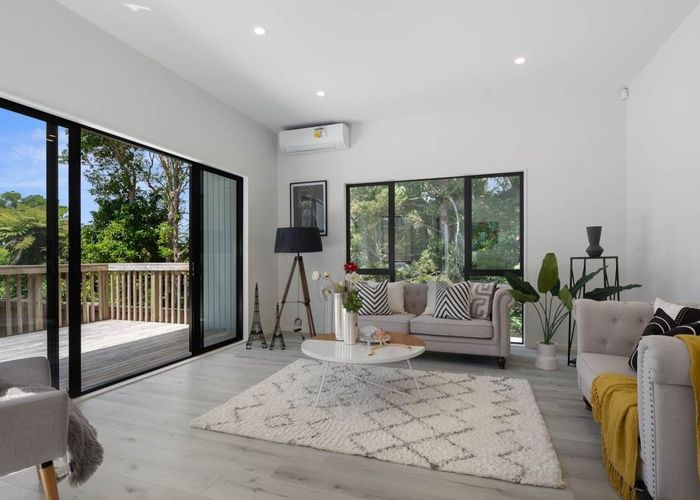  at 4 Gamble Way, Massey, Auckland