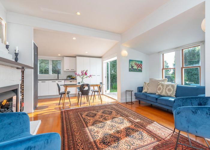  at 17 Onewa Road, Northcote, Auckland