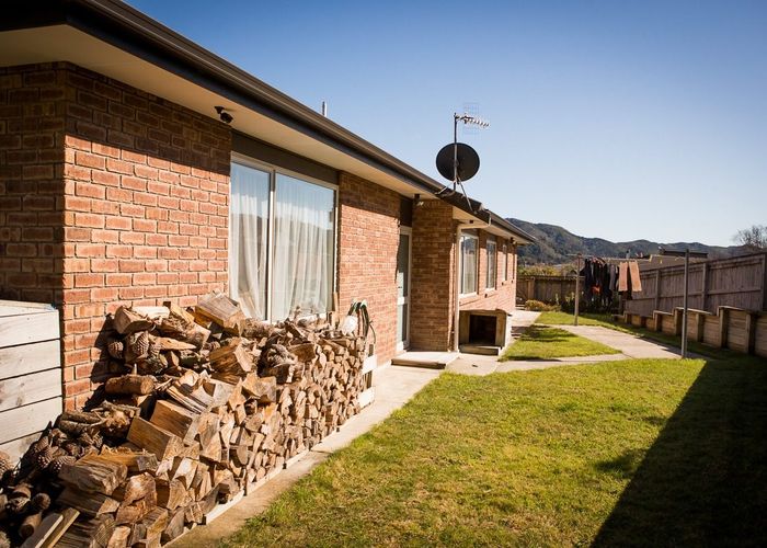  at 48 Nelson Crescent, Wainuiomata, Lower Hutt, Wellington