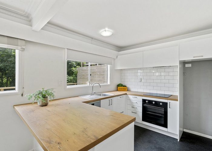  at 16 Penryn Drive, Camborne, Porirua