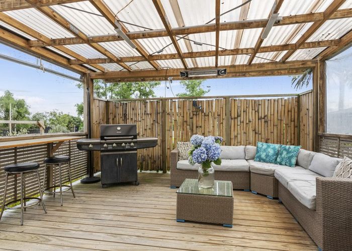  at 2 Mary Keane Lane, Parakai, Helensville