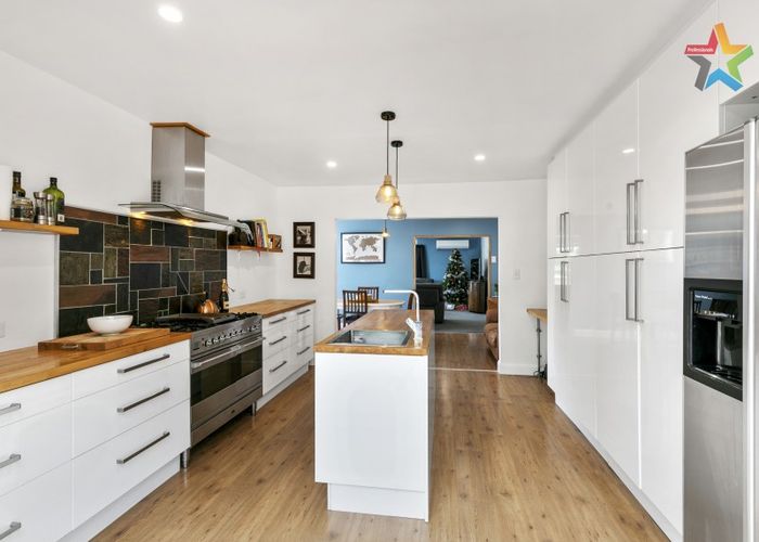  at 22 Homedale Road, Wainuiomata, Lower Hutt