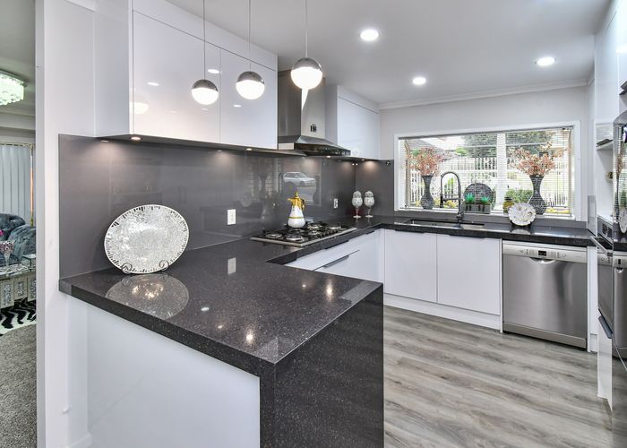  at 5 Crossandra Drive, Mangere, Auckland