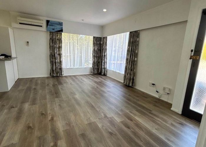  at 2/28 Imogene Way, Half Moon Bay, Manukau City, Auckland
