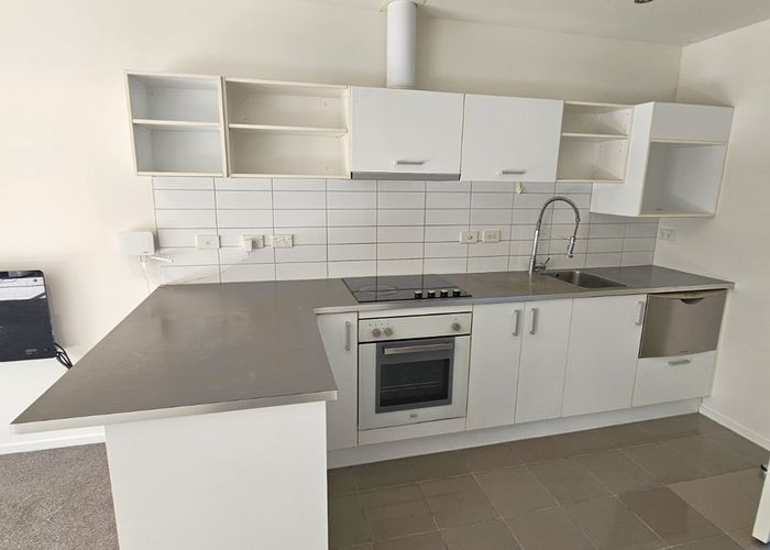  at B2/60 Masons Road, Oteha, North Shore City, Auckland