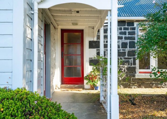  at 2 Bruce Street, Roslyn, Dunedin, Otago