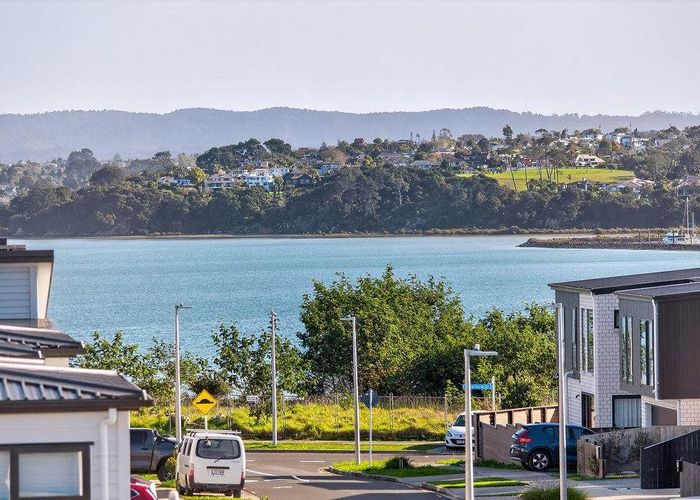  at 4 Kanorau Way, Hobsonville, Waitakere City, Auckland
