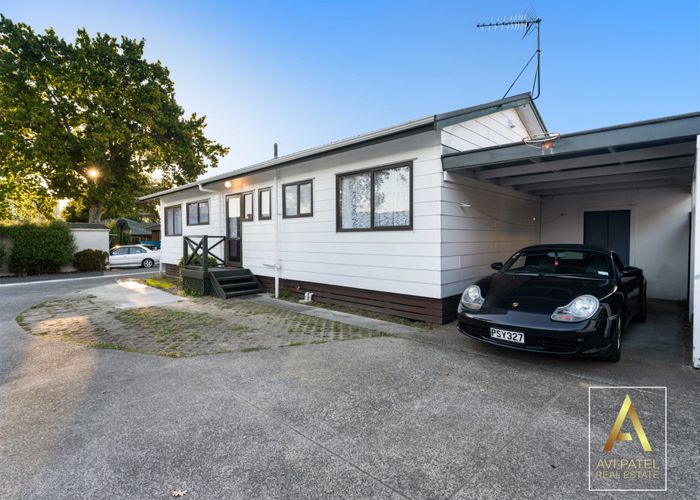  at 1/9 Te Kanawa Crescent, Henderson, Auckland