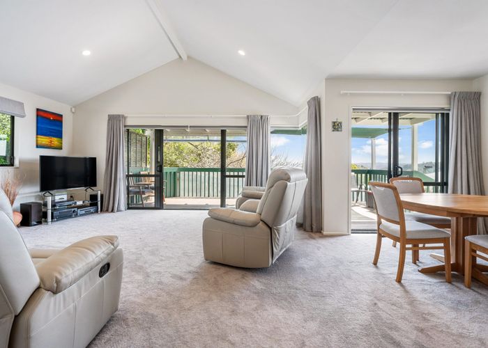  at 8B Aeroview Drive, Beach Haven, North Shore City, Auckland