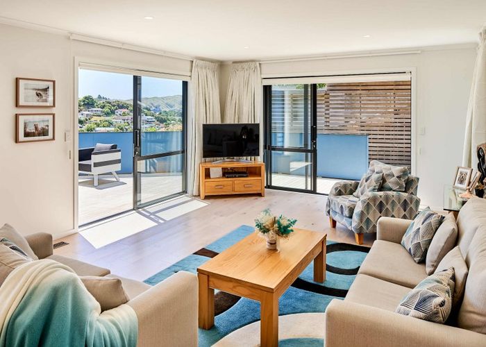  at 102 Navigation Drive, Whitby, Porirua