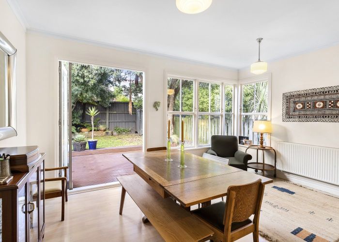  at 100 Constable Street, Newtown, Wellington