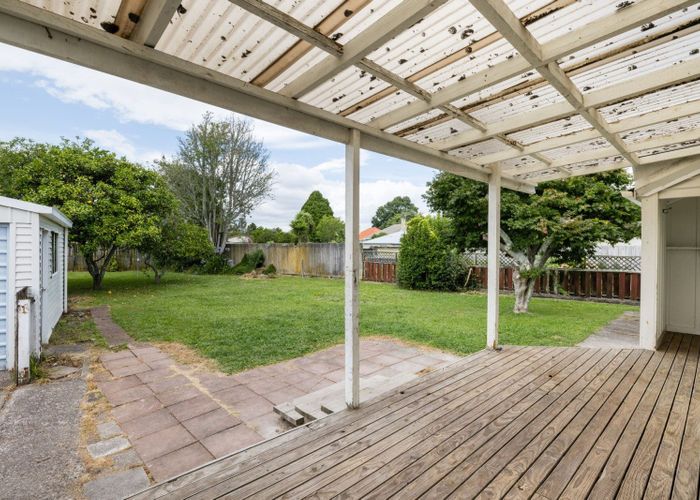  at 14 Haultain Street, Fairfield, Hamilton