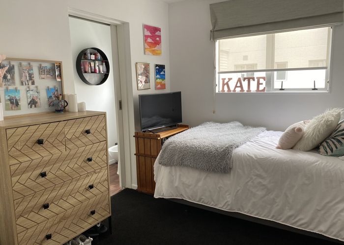  at 26 Morningside Dr., Kingsland, Auckland City, Auckland