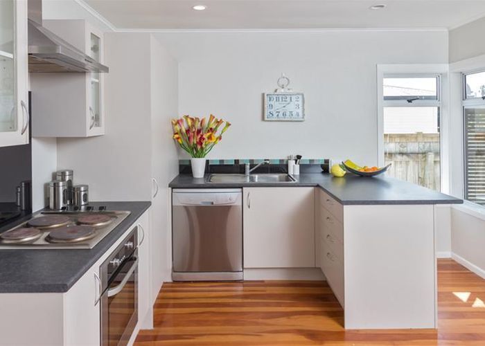  at 10 Browns Avenue, Pakuranga, Auckland