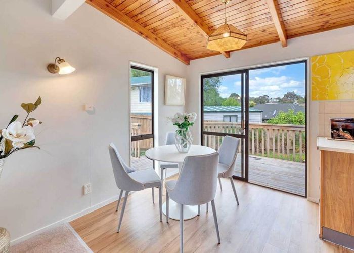  at 5 Kayle Glen, West Harbour, Waitakere City, Auckland