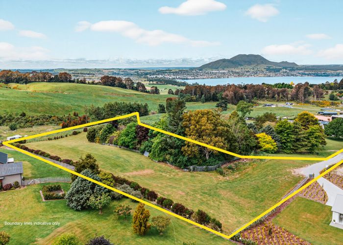  at 8 Lens Way, Acacia Bay, Taupo, Waikato