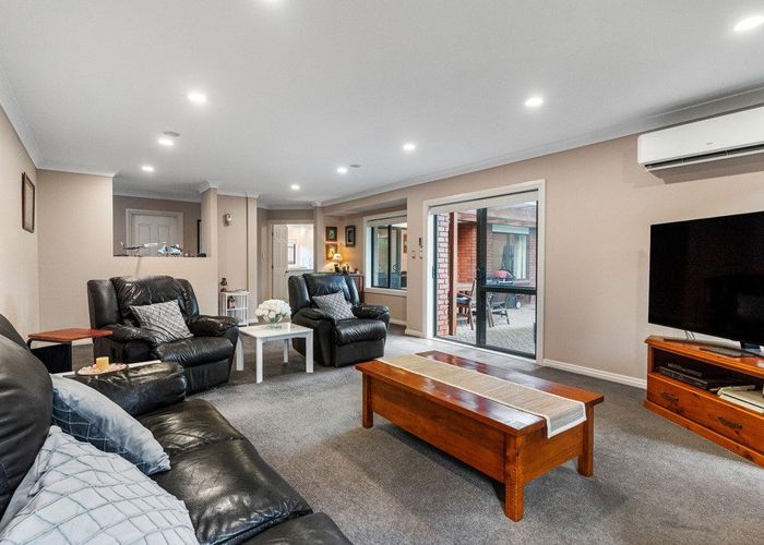  at 72 Lothian Brae, Wattle Downs, Manukau City, Auckland
