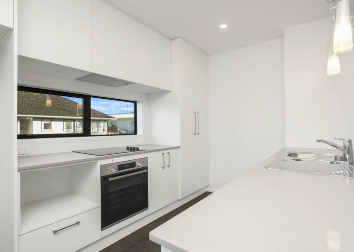  at 1/10 Shamrock Lane, Te Atatu Peninsula, Waitakere City, Auckland