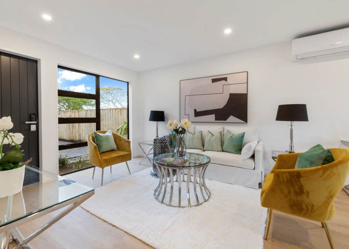  at Lot 8/15 Oakland Avenue, Papatoetoe, Manukau City, Auckland