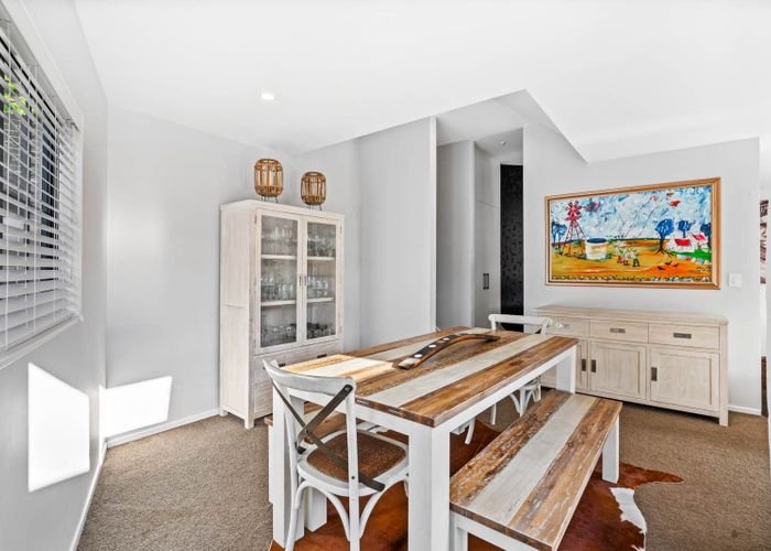  at 11/19 Langana Avenue, Browns Bay, North Shore City, Auckland