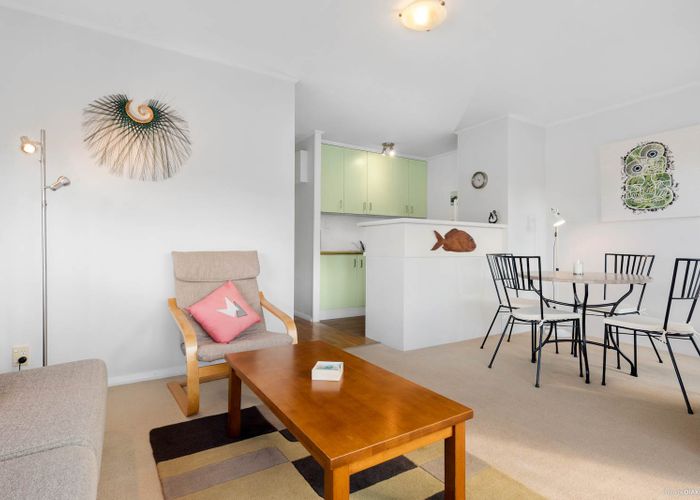  at 6/71 Church Street, Devonport, Auckland