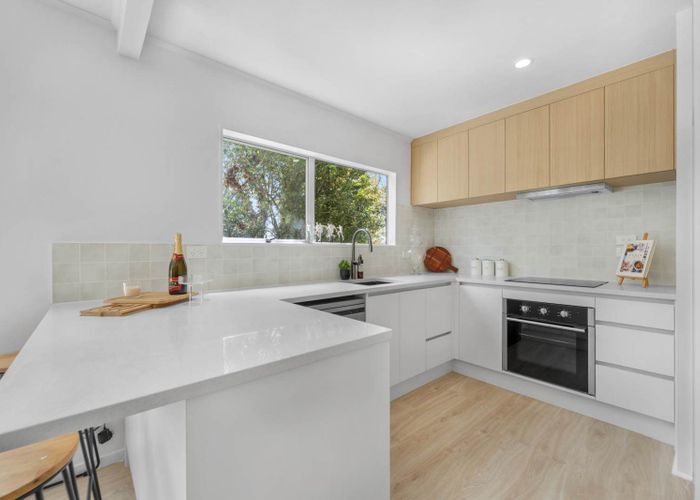  at 28 Annison Avenue, Glen Eden, Waitakere City, Auckland