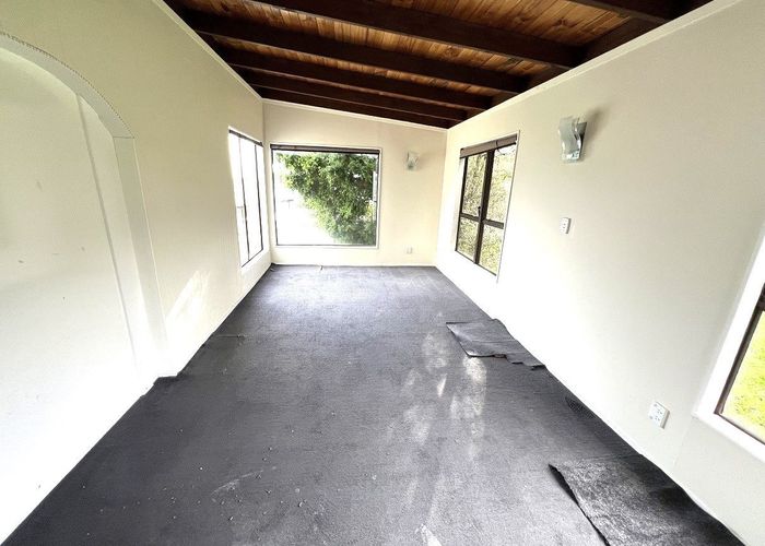  at 22 Goodwood Drive, Goodwood Heights, Manukau City, Auckland