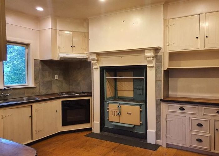  at 34 Newington Road, Henderson, Waitakere City, Auckland