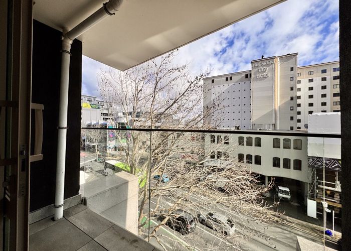  at 402/168 Hobson Street, Auckland Central, Auckland
