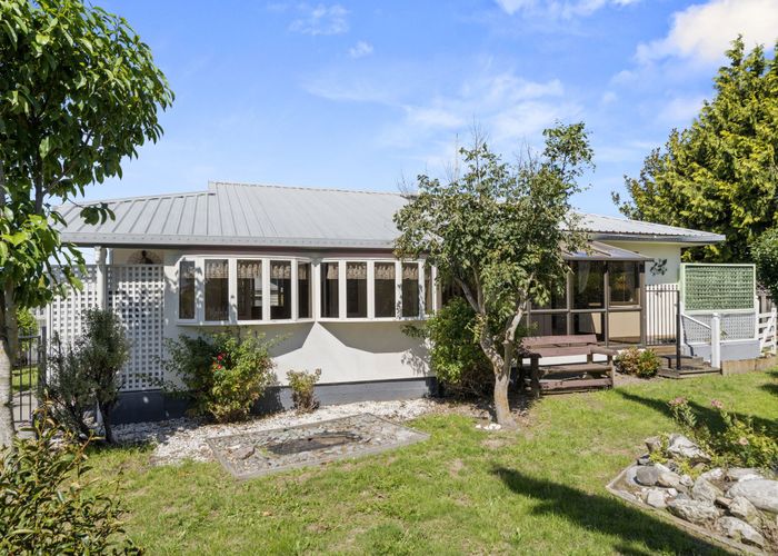  at 16 Gilbert Street, Amberley