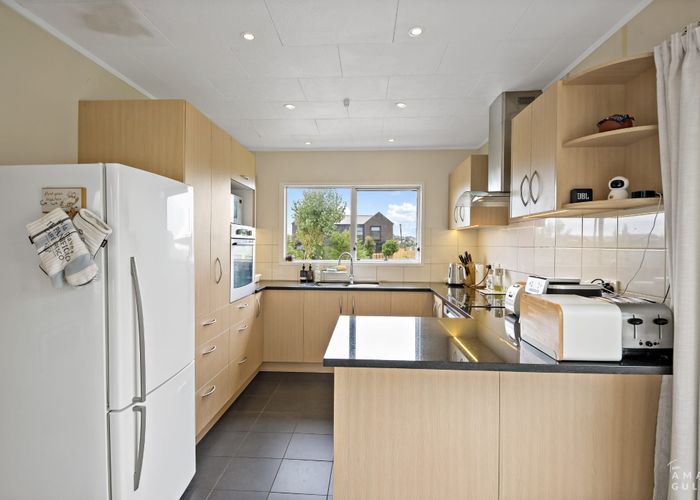  at 1B Glenbury Place, Massey, Waitakere City, Auckland