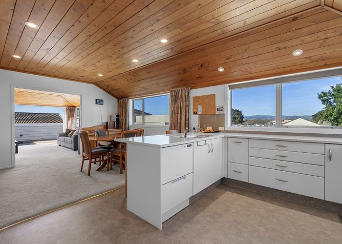  at 4/51 Cliff Road, Tauranga, Tauranga